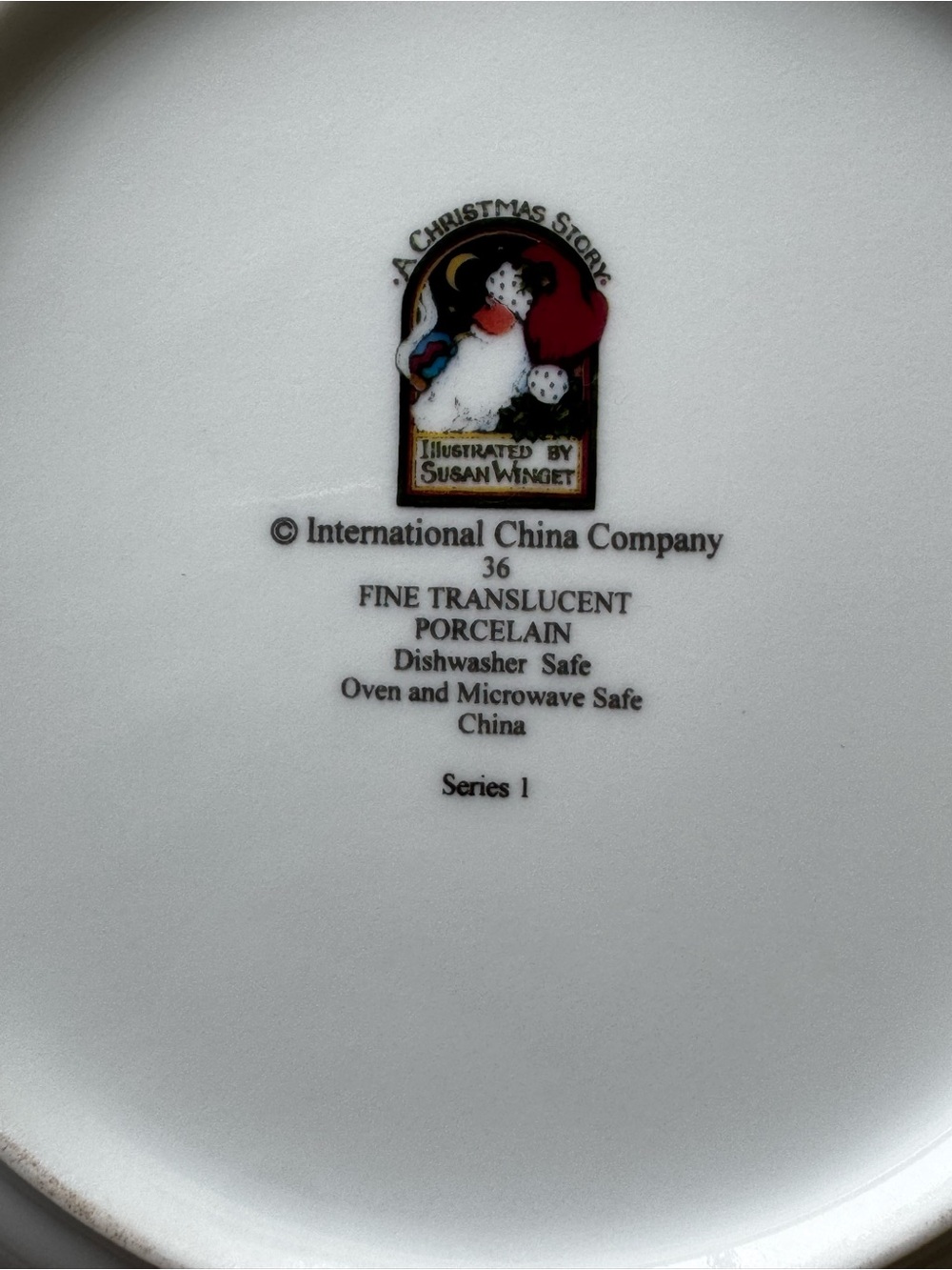 International China Christmas Stories Susan Winget Set of 2 Salad Dessert Plates - Picture 4 of 5
